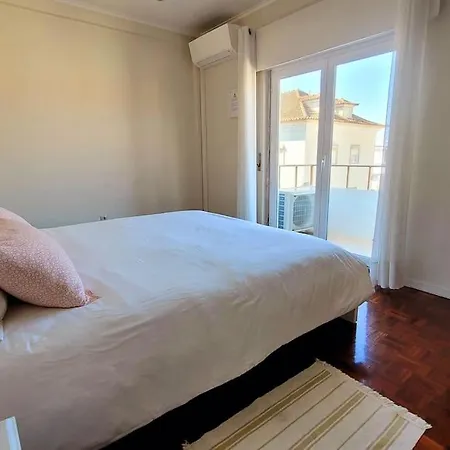 Apartment Historic Bedrooms Oeiras